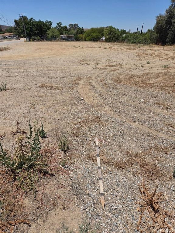 0 Illinois, Lake Elsinore, CA 92530