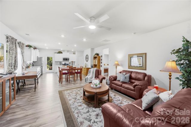 2928 Legacy Ridge Lane, Catawba, NC 28609