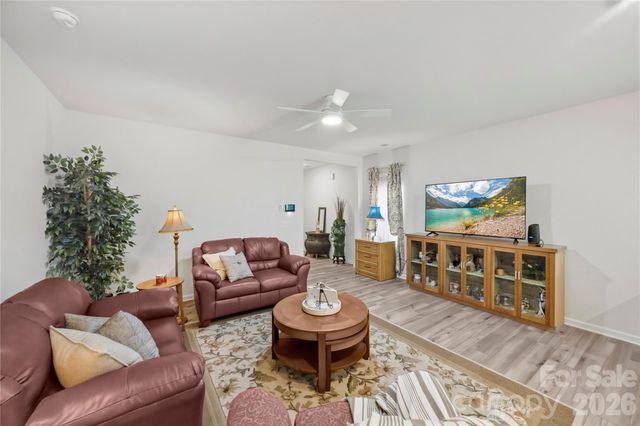 2928 Legacy Ridge Lane, Catawba, NC 28609