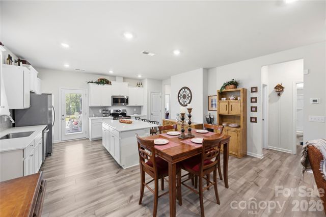 2928 Legacy Ridge Lane, Catawba, NC 28609