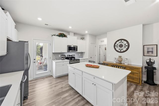 2928 Legacy Ridge Lane, Catawba, NC 28609
