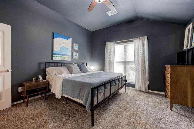 3520 Piney River Drive, Yukon, OK 73099