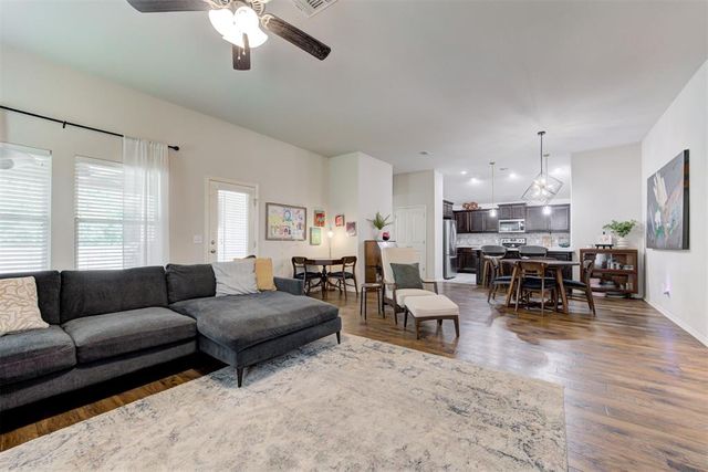3520 Piney River Drive, Yukon, OK 73099