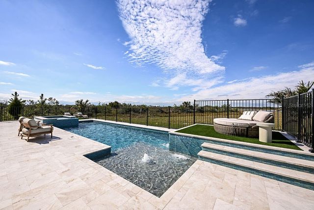 17524 MACARTHUR LOOP, Venice, FL 34293