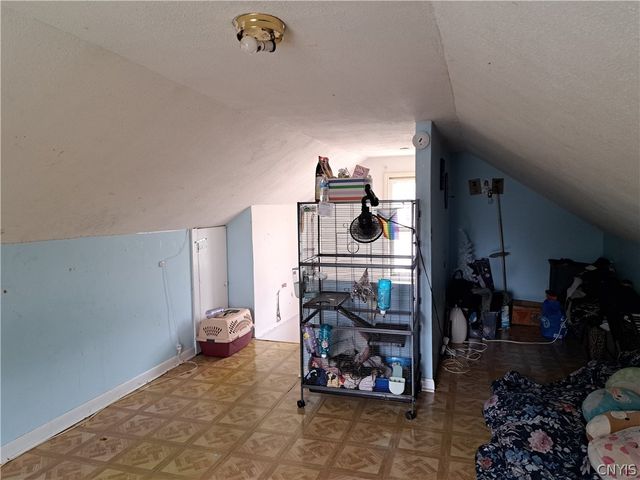 203 East Cheltenham Road, Syracuse, NY 13205