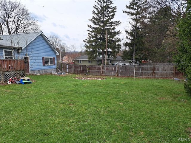 203 East Cheltenham Road, Syracuse, NY 13205