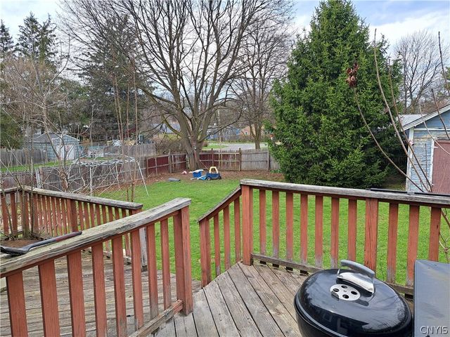 203 East Cheltenham Road, Syracuse, NY 13205