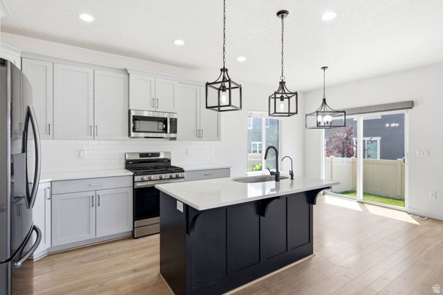 5657 W LOST MINE LN, Herriman, UT 84096