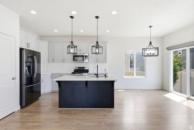 5657 W LOST MINE LN, Herriman, UT 84096