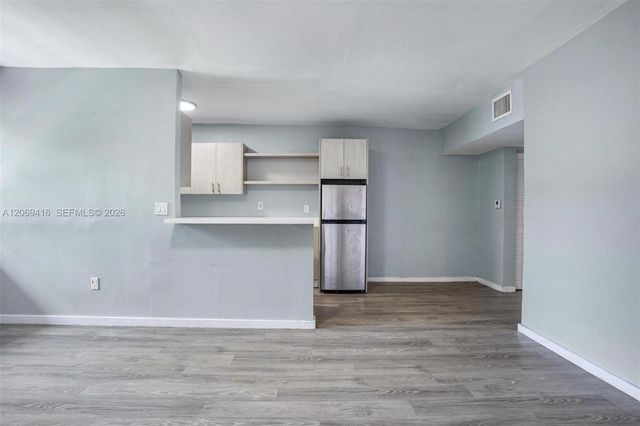 1135 8th Street 8, Miami Beach, FL 33139