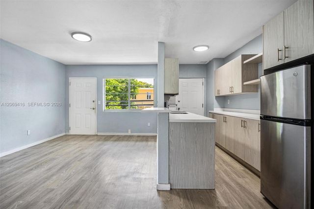 1135 8th Street 8, Miami Beach, FL 33139