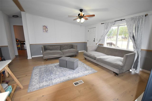 254 Lba DR, Bastrop, TX 78602
