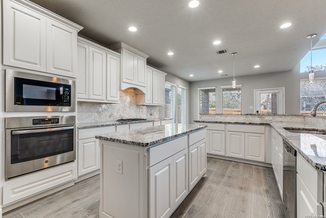 331 Ricadonna, San Antonio, TX 78253