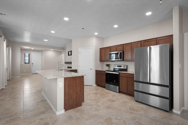 5719 Cosmo Place NE, Rio Rancho, NM 87144