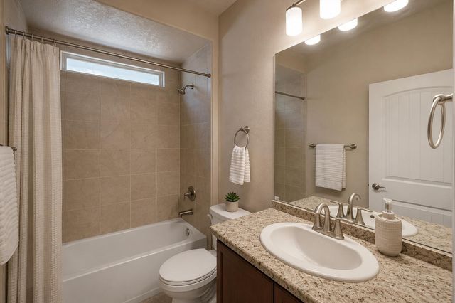 5719 Cosmo Place NE, Rio Rancho, NM 87144