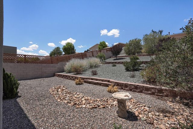 5719 Cosmo Place NE, Rio Rancho, NM 87144