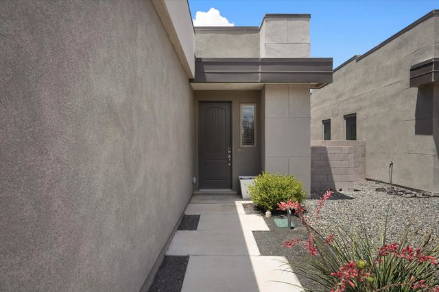 5719 Cosmo Place NE, Rio Rancho, NM 87144