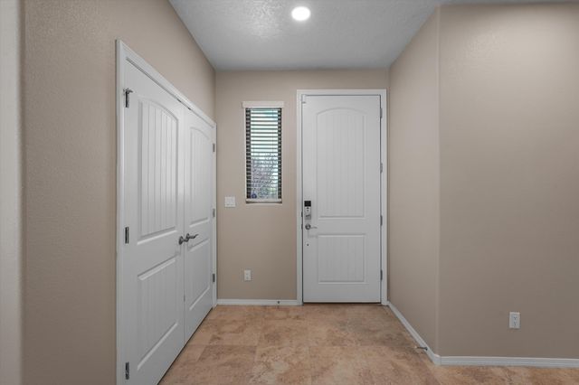 5719 Cosmo Place NE, Rio Rancho, NM 87144