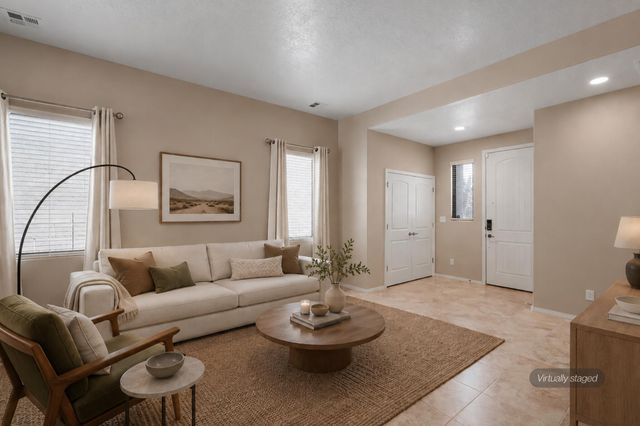 5719 Cosmo Place NE, Rio Rancho, NM 87144