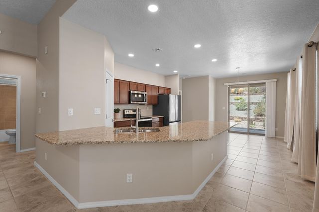 5719 Cosmo Place NE, Rio Rancho, NM 87144