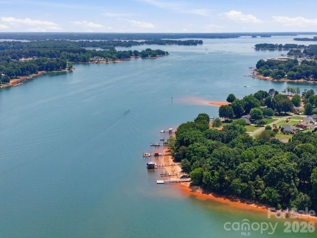 118 Broadbill Drive, Mooresville, NC 28117