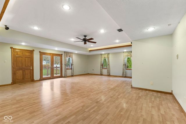 5278 Mt Pleasant S Street S, Greenwood, IN 46142