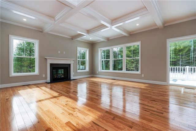 33 Cassidy Trail, Coventry, RI 02816