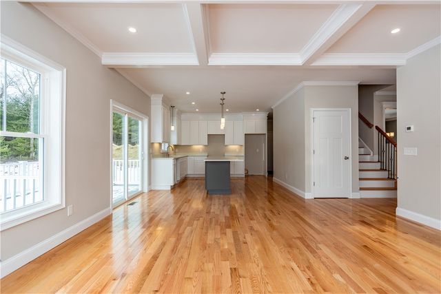 33 Cassidy Trail, Coventry, RI 02816