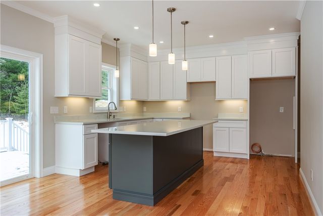 33 Cassidy Trail, Coventry, RI 02816