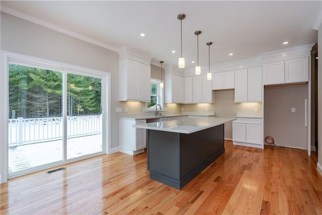 33 Cassidy Trail, Coventry, RI 02816