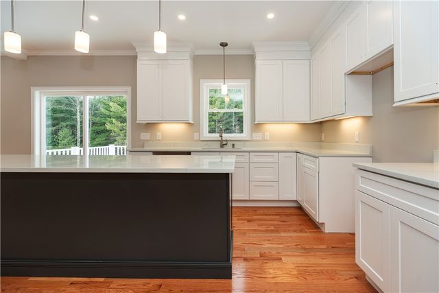 33 Cassidy Trail, Coventry, RI 02816