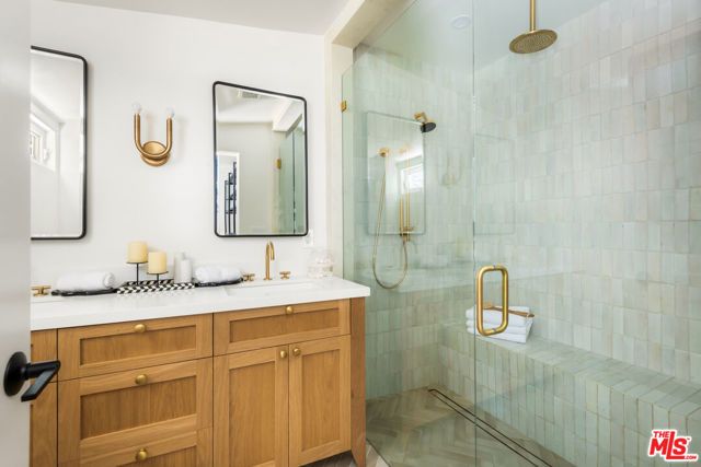 3375 Coldwater Canyon Avenue, Studio City (los Angeles), CA 91604