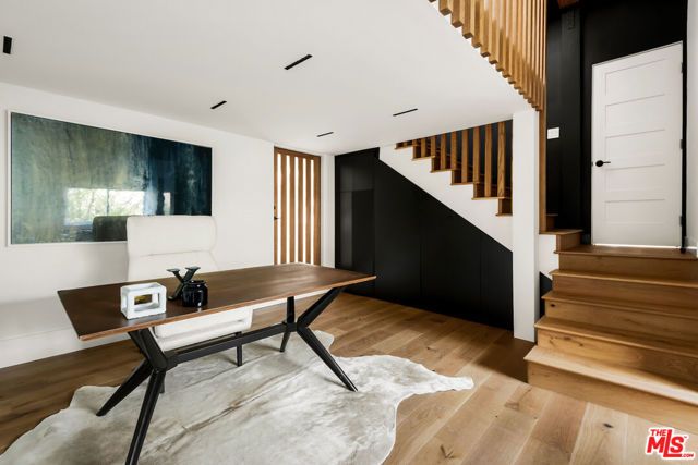 3375 Coldwater Canyon Avenue, Studio City (los Angeles), CA 91604