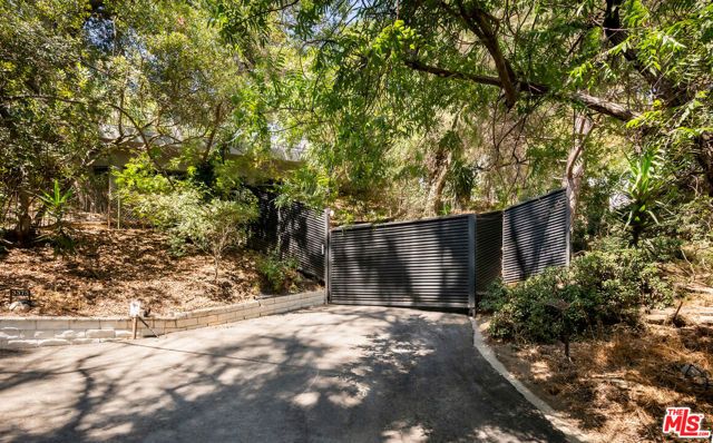 3375 Coldwater Canyon Avenue, Studio City (los Angeles), CA 91604