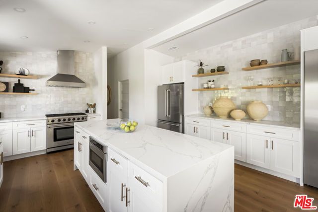 3375 Coldwater Canyon Avenue, Studio City (los Angeles), CA 91604