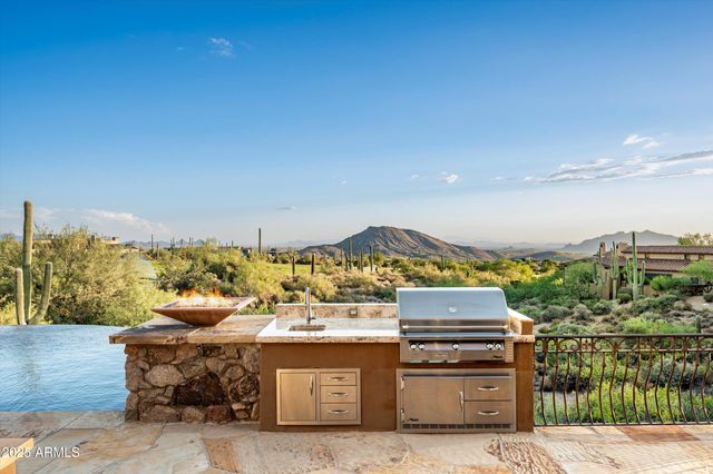 41996 N 100TH Way, Scottsdale, AZ 85262