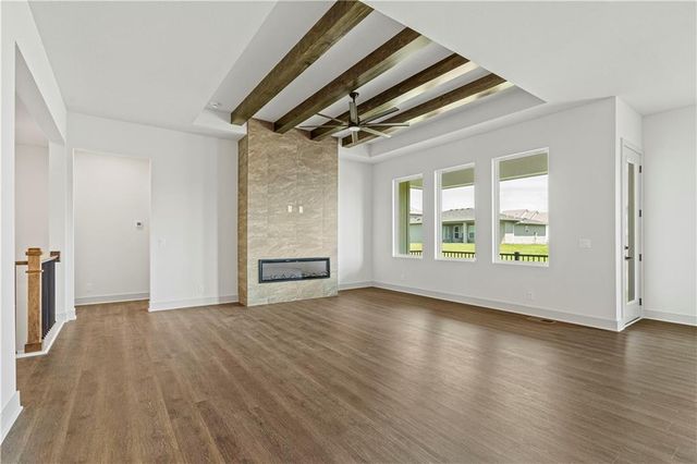 20629 Skyview Lane, Spring Hill, KS 66083