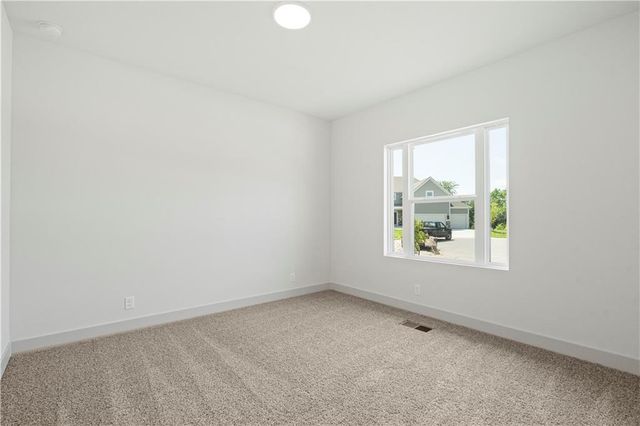 20629 Skyview Lane, Spring Hill, KS 66083