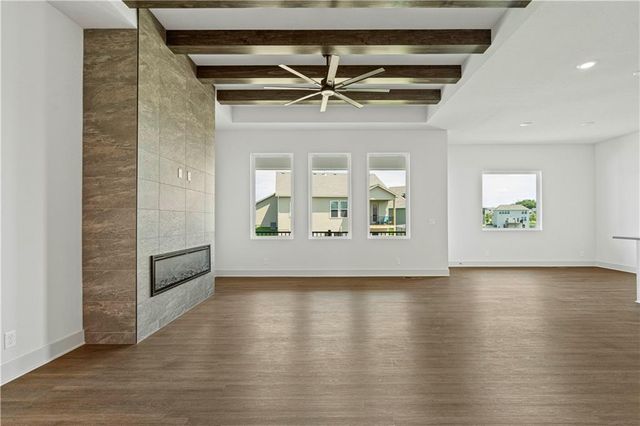 20629 Skyview Lane, Spring Hill, KS 66083