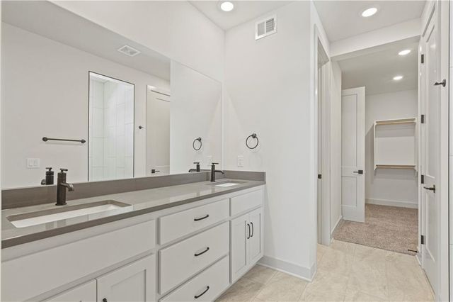 20629 Skyview Lane, Spring Hill, KS 66083