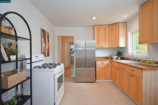 2831 Bonifacio St., Concord, CA 94519
