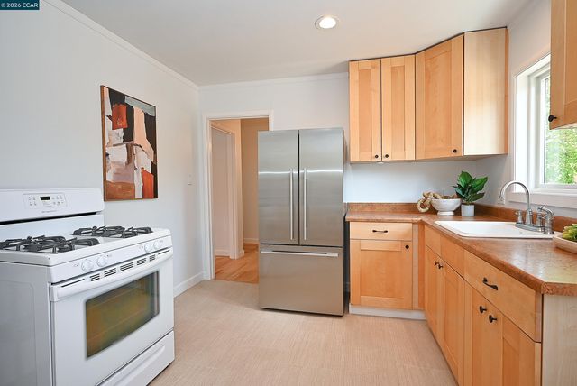 2831 Bonifacio St., Concord, CA 94519