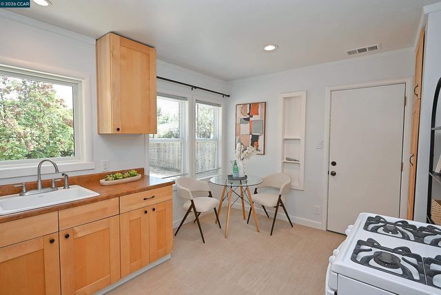 2831 Bonifacio St., Concord, CA 94519