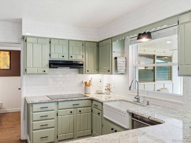 8566 E Lehigh Avenue, Denver, CO 80237