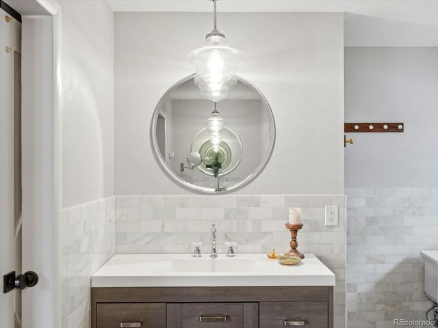 8566 E Lehigh Avenue, Denver, CO 80237