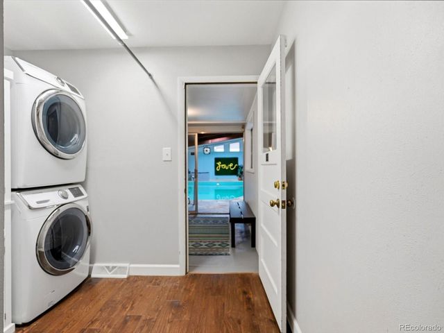 8566 E Lehigh Avenue, Denver, CO 80237