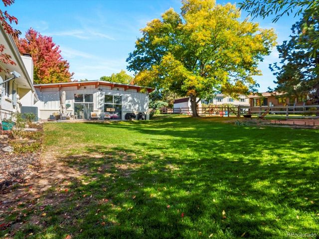 8566 E Lehigh Avenue, Denver, CO 80237