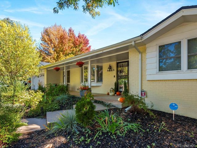 8566 E Lehigh Avenue, Denver, CO 80237
