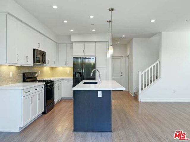 7105 TAMPA Avenue 7101, Reseda (los Angeles), CA 91335