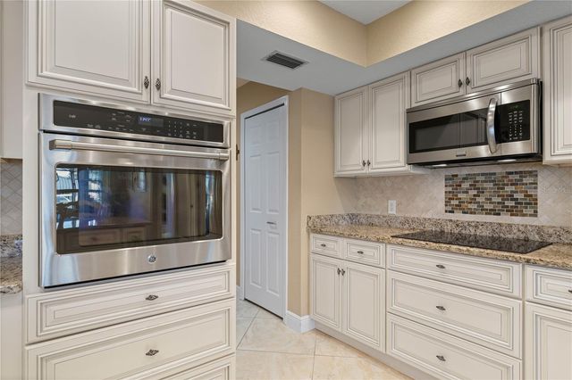 2150 PALM TREE DRIVE, Punta Gorda, FL 33950